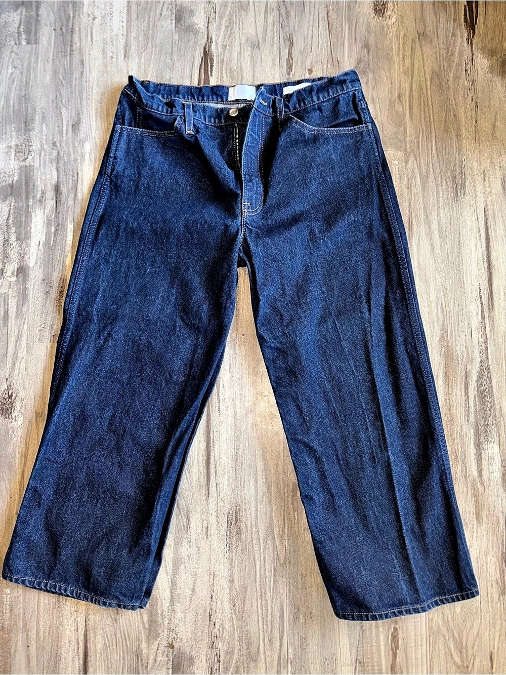 Frame Straight Leg Jeans in Blue Like New